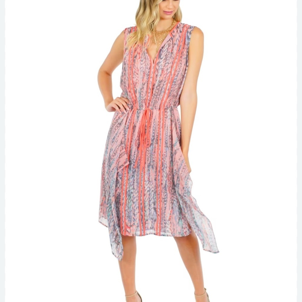 BCBGMAXAZRIA
Liya Print- Blocked Drape Dress Size XS